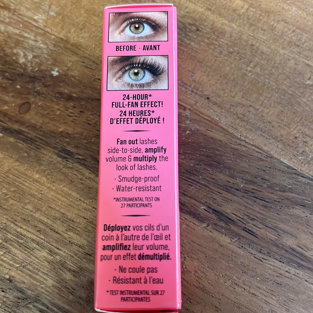Benefit Fanfast Mascara - Picture 2 of 6